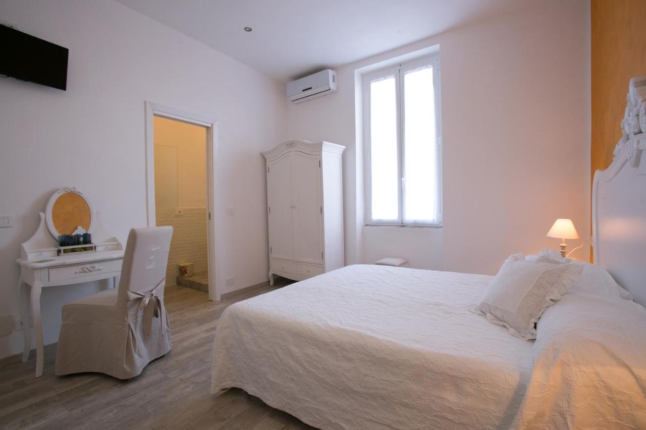 Colosseo Apartments And Rooms - Rome City Centre Экстерьер фото