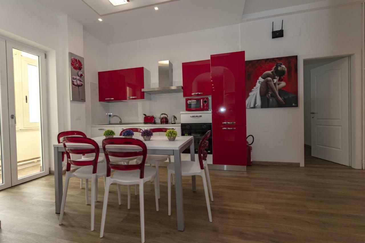 Colosseo Apartments And Rooms - Rome City Centre Экстерьер фото