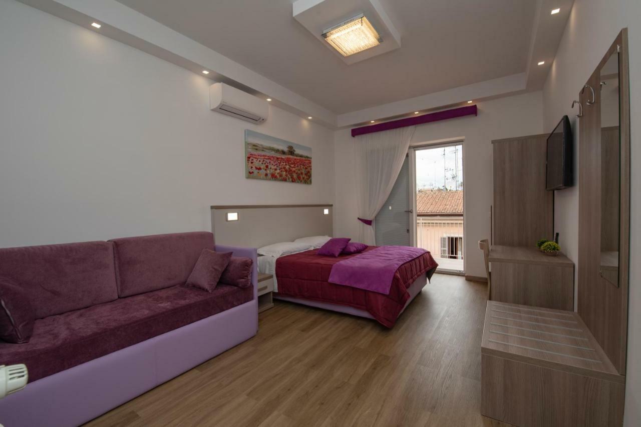 Colosseo Apartments And Rooms - Rome City Centre Экстерьер фото